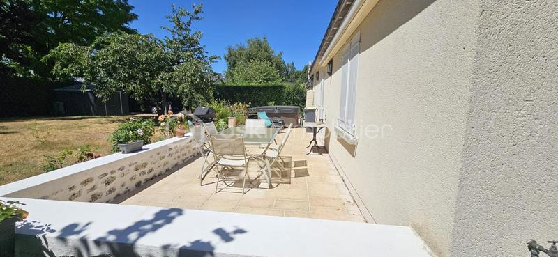 Maison traditionnelle - 159 m² - 6 pièces