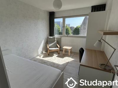 Chambre - 14 m² - 1 pièce