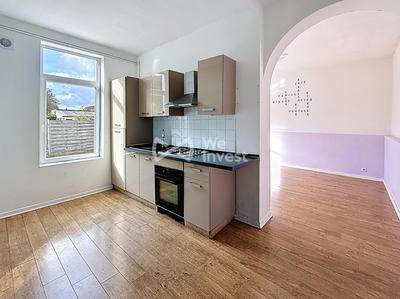 Maison - 85 m² - 7 pièces