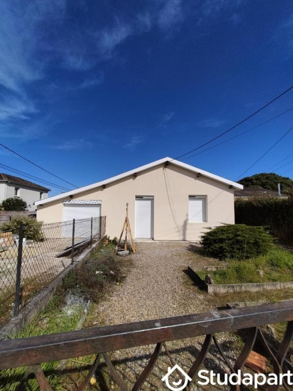 Chambre - 12 m² - 1 pièce