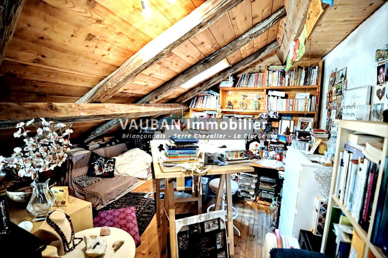 Appartement - 145 m² - 6 pièces