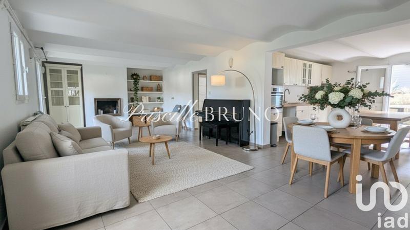 Maison - 138 m² - 8 pièces