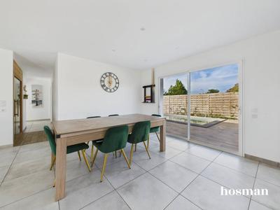 Maison - 106 m² - 4 pièces