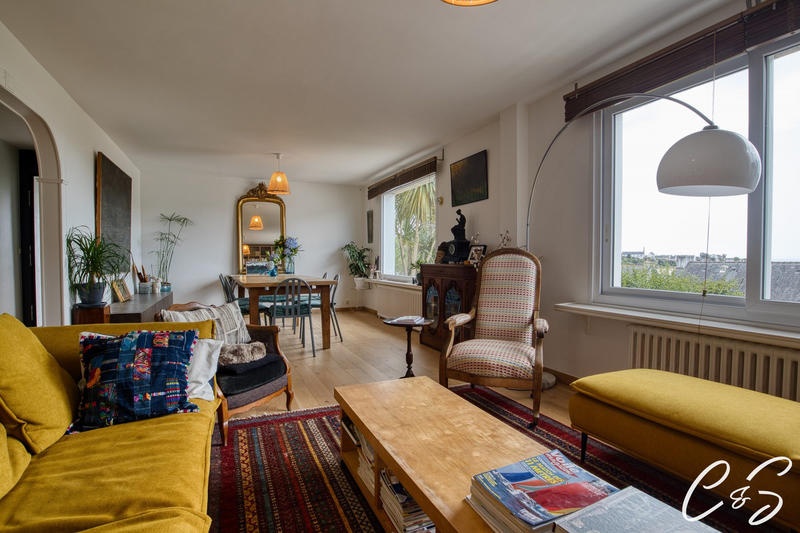 Maison - 161 m² - 6 pièces