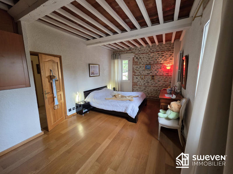 Mas - 360 m² - 10 pièces