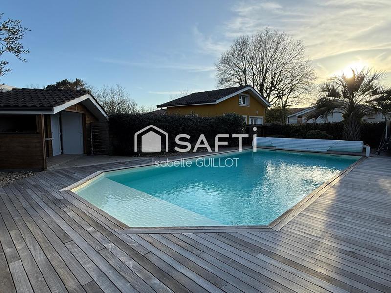 Maison - 180 m² - 6 pièces