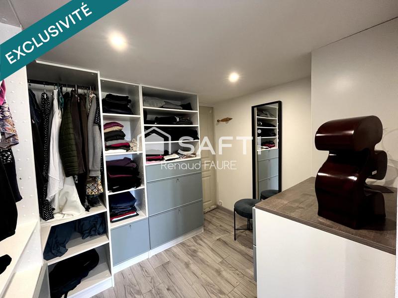 Maison - 200 m² - 7 pièces