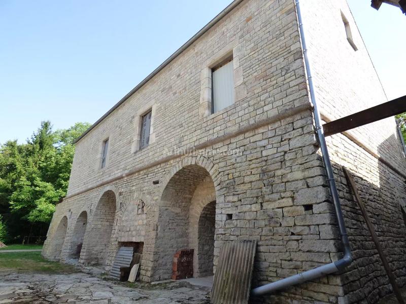 Maison - 310 m² - 11 pièces