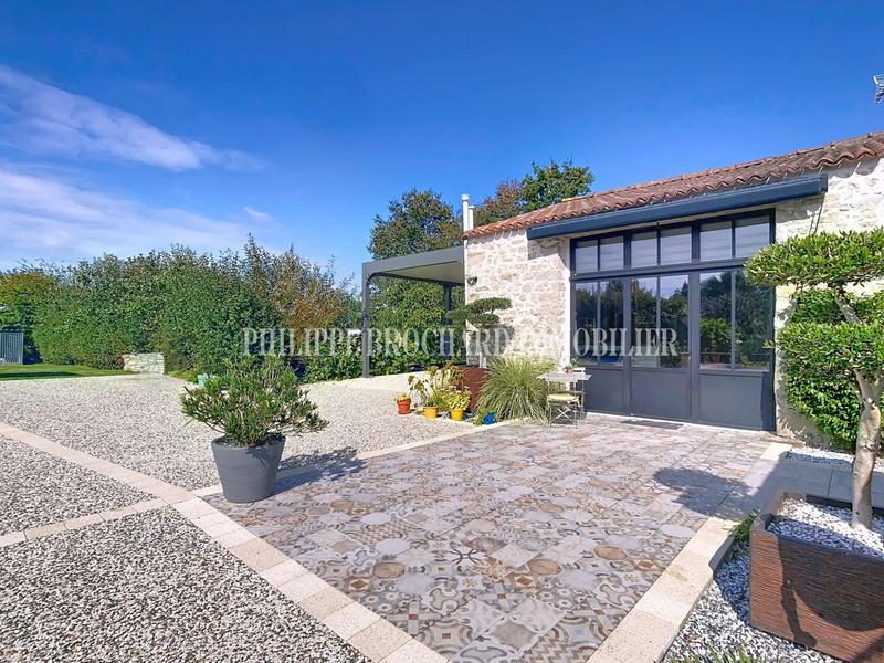 Maison ancienne - 235 m² - 7 pièces