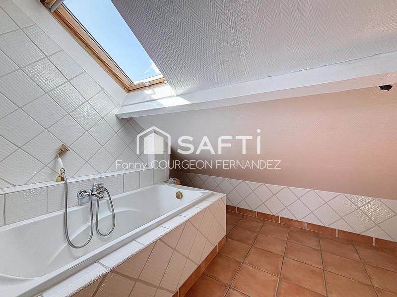 Maison - 187 m² - 8 pièces