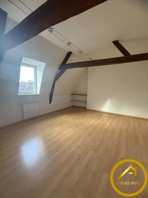 Maison - 209 m² - 9 pièces