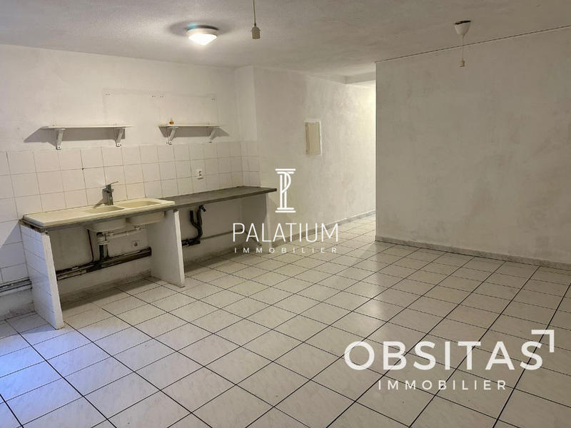 Appartement - 98 m² - 6 pièces