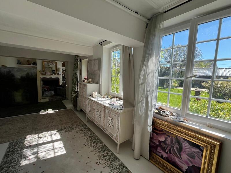 Maison - 220 m² - 7 pièces