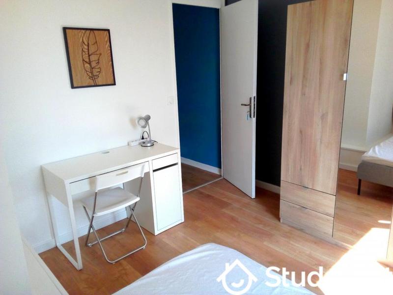 Chambre - 14 m² - 1 pièce