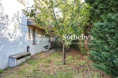 Appartement - 218 m² - 6 pièces