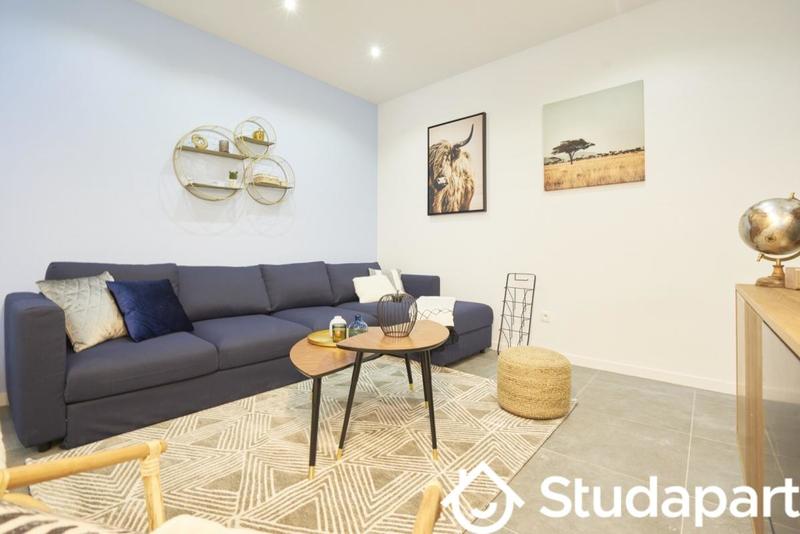 Chambre - 11 m² - 1 pièce