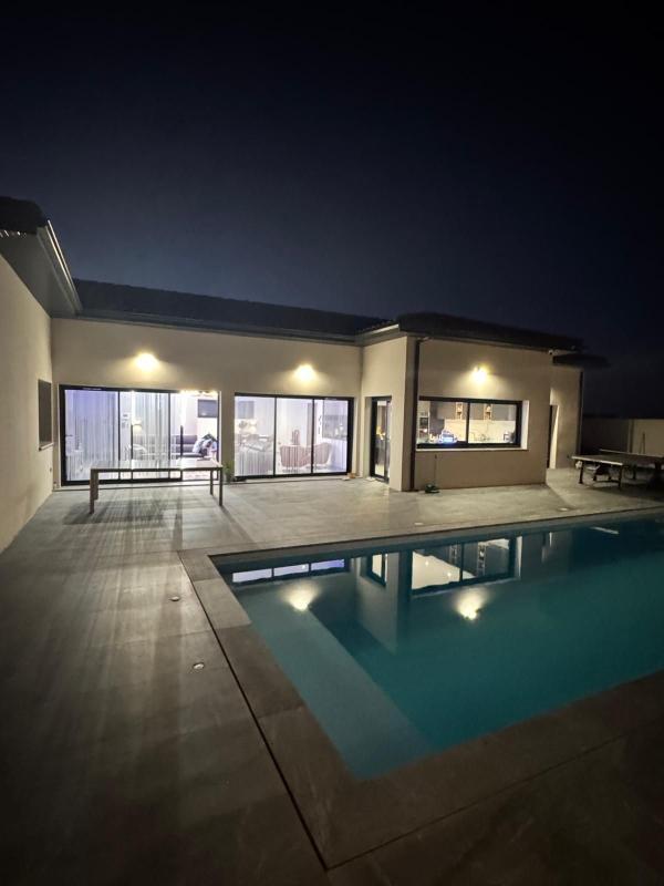 Maison - 229 m² - 6 pièces