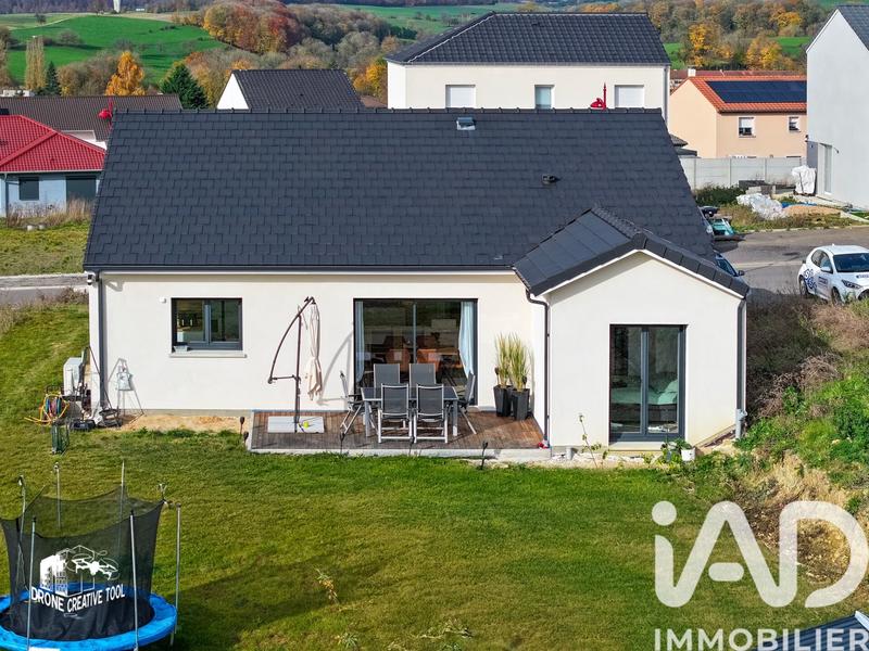 Maison - 113 m² - 6 pièces