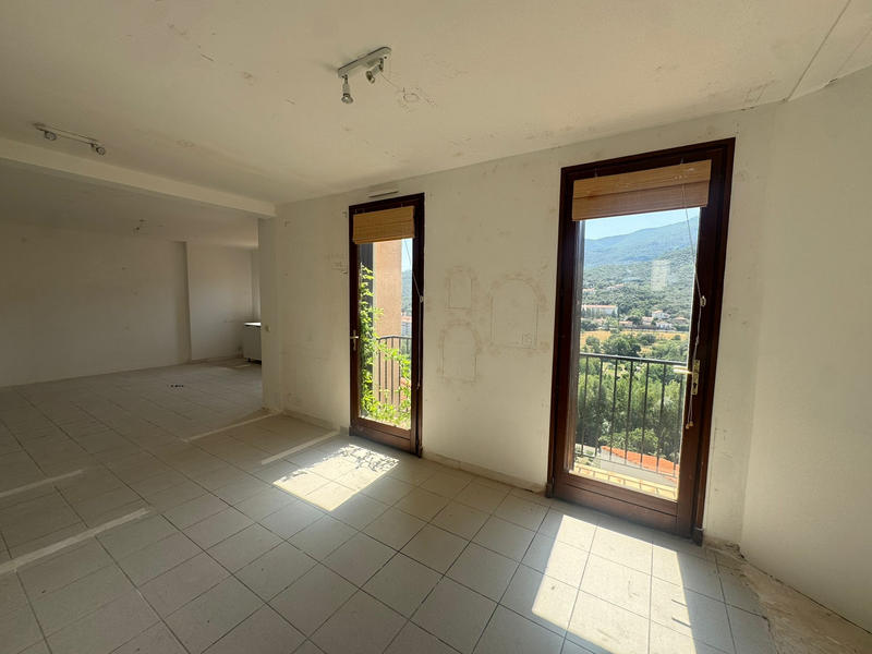 Maison - 161 m² - 9 pièces