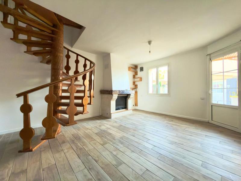 Maison de village - 93 m² - 4 pièces