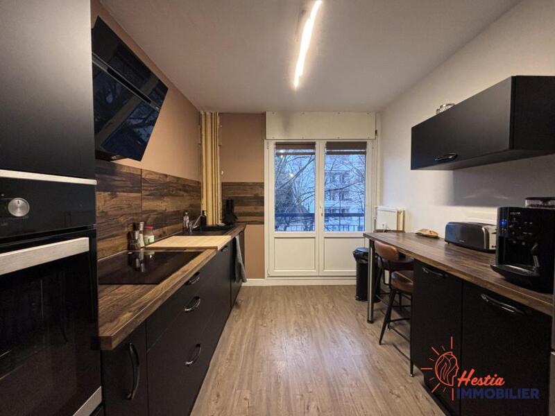 Appartement - 80 m² - 3 pièces