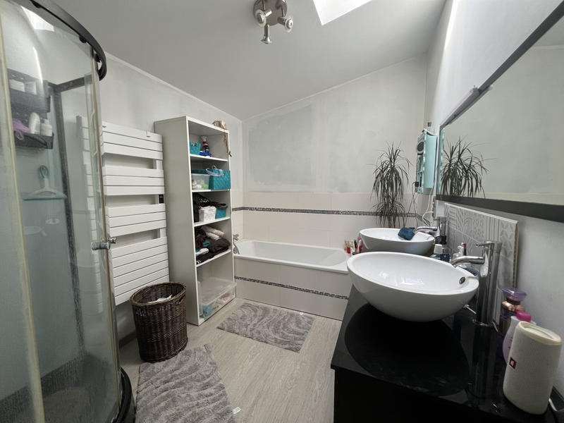 Maison - 145 m² - 5 pièces