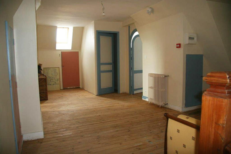 Château - 288 m² - 8 pièces