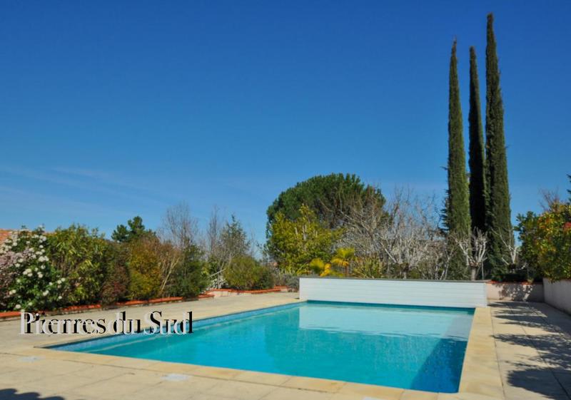 Maison - 350 m² - 6 pièces