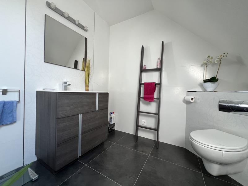 Maison - 162 m² - 6 pièces