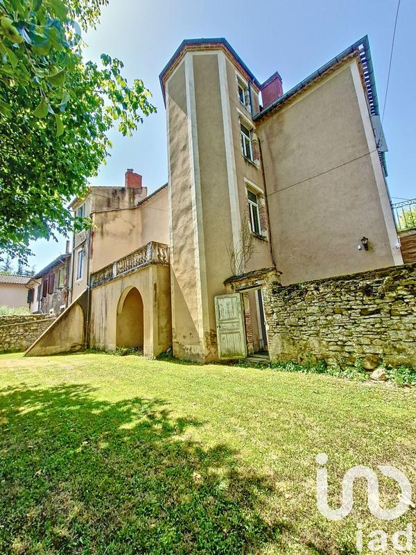 Maison - 280 m² - 8 pièces