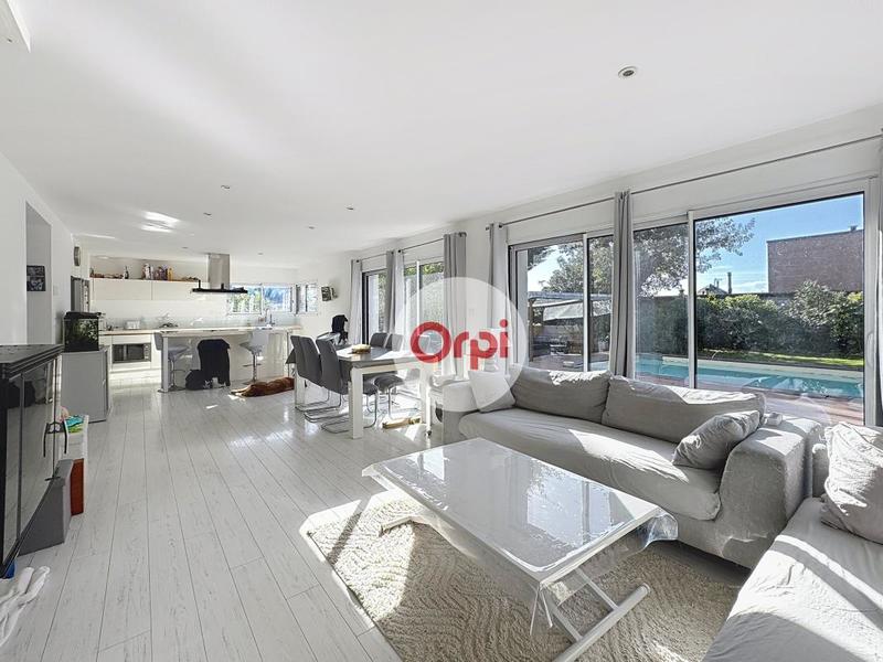 Maison - 117 m² - 5 pièces