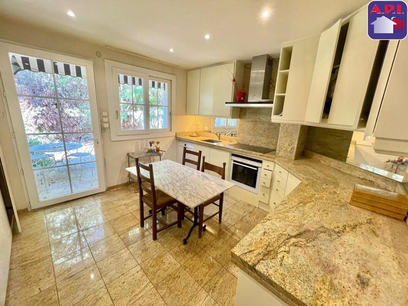 Maison - 190 m² - 4 pièces