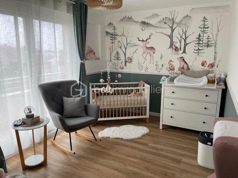 Appartement - 96 m² - 5 pièces