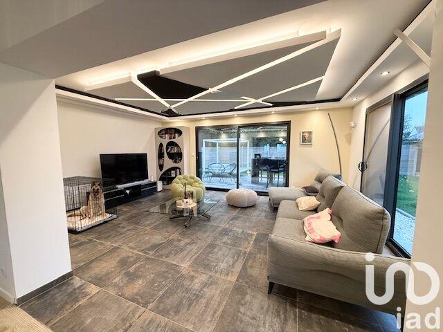 Maison - 179 m² - 6 pièces