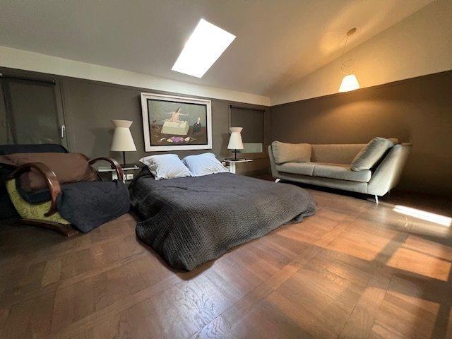 Maison - 232 m² - 6 pièces