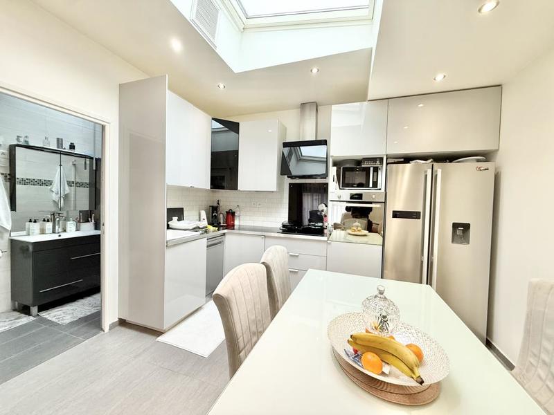 Maison - 120 m² - 6 pièces