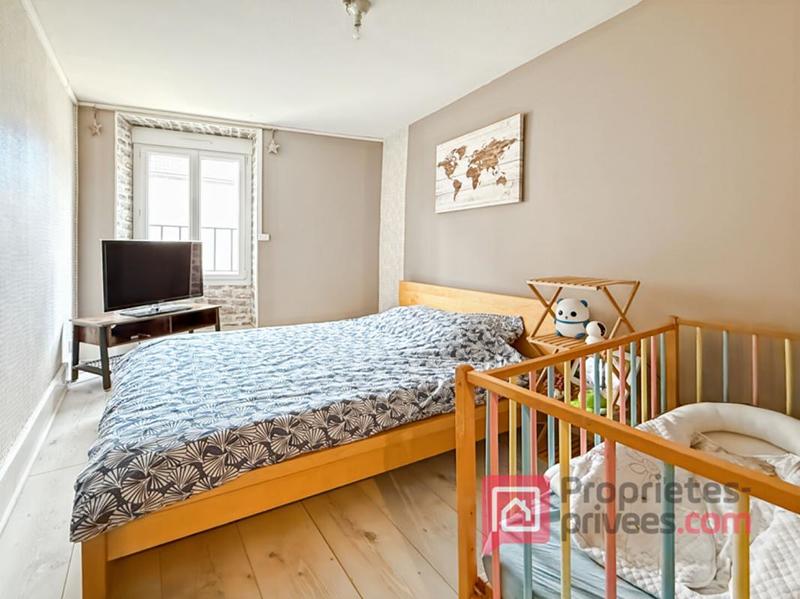 Maison - 175 m² - 9 pièces