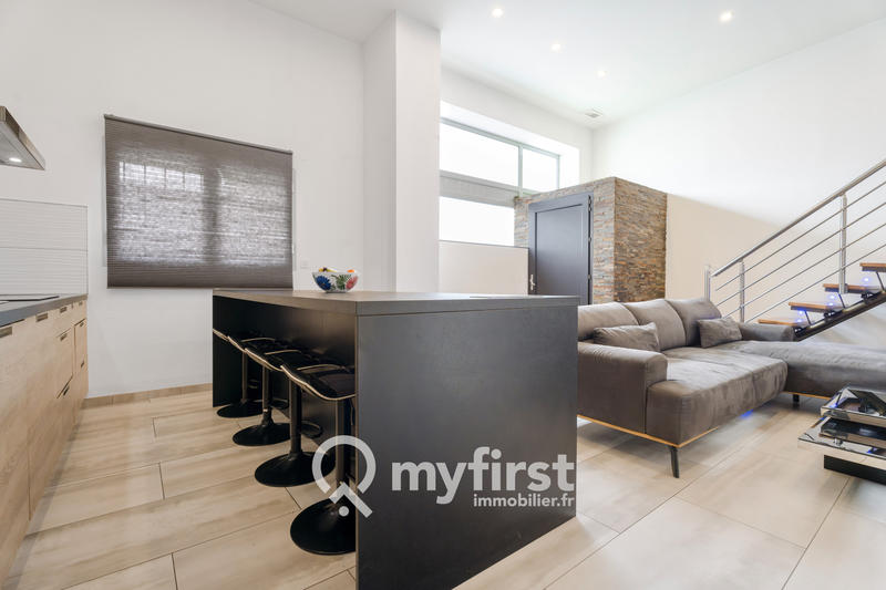 Appartement - 90 m² - 4 pièces