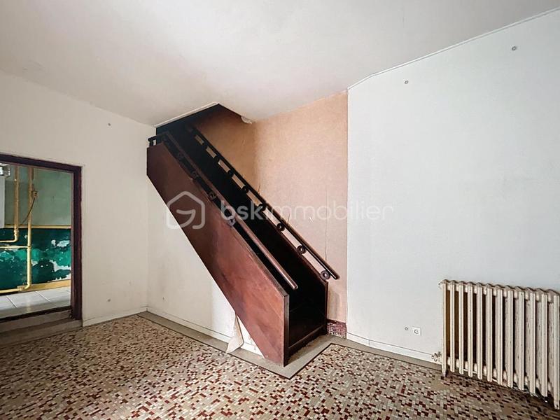 Maison - 215 m² - 8 pièces