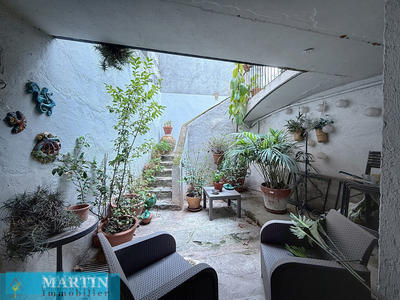 Maison de village - 191 m² - 8 pièces