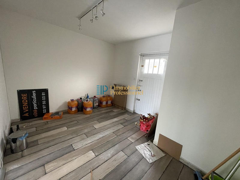 Local commercial - 84 m² - 3 pièces