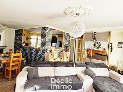 Pavillon - 161 m² - 7 pièces