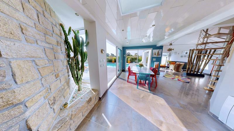 Maison contemporaine - 210 m² - 7 pièces