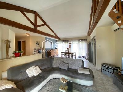 Maison - 122 m² - 5 pièces