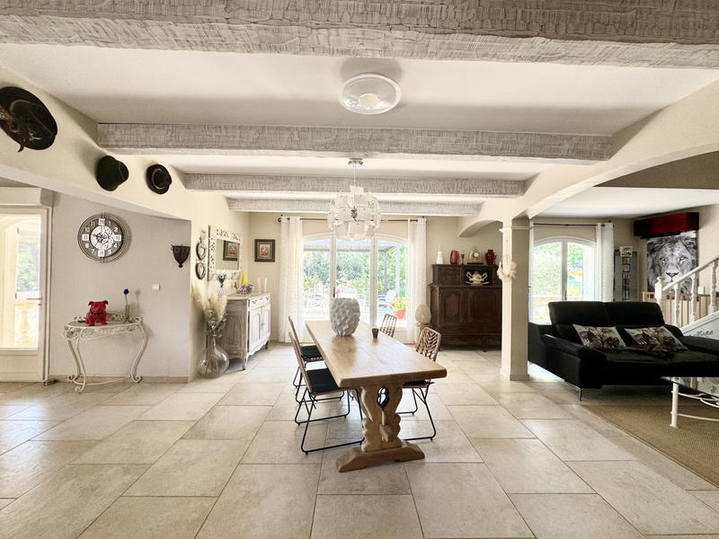 Villa - 160 m² - 10 pièces