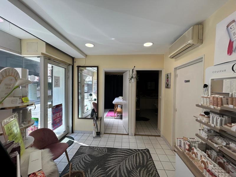 Local commercial - 34 m² - 3 pièces