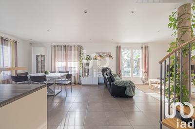 Maison - 84 m² - 5 pièces