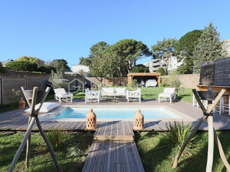 Maison de maîtres - 198 m² - 6 pièces