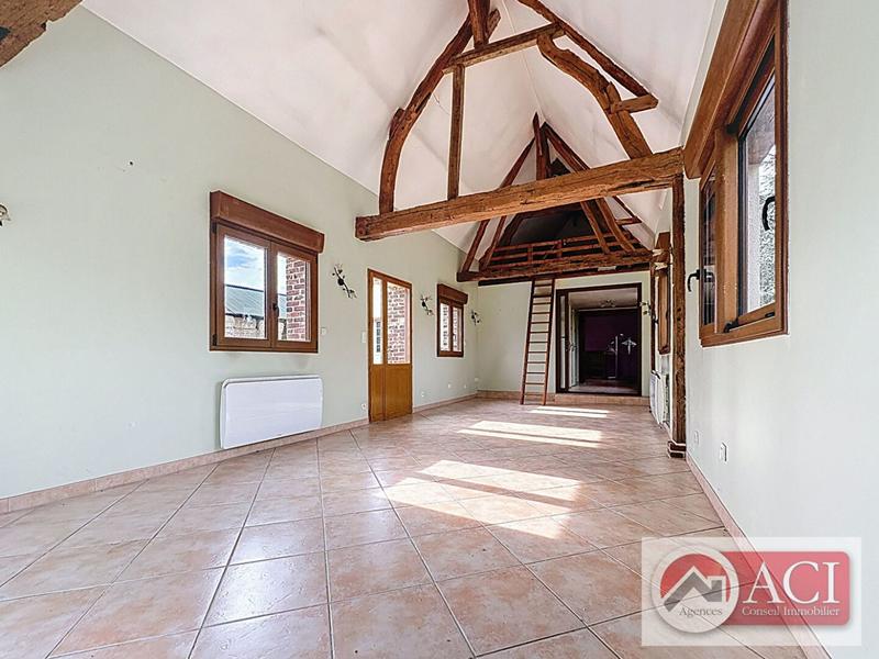 Maison - 4 800 m² - 6 pièces