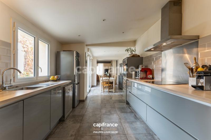 Maison - 151 m² - 6 pièces